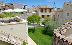 Le Village